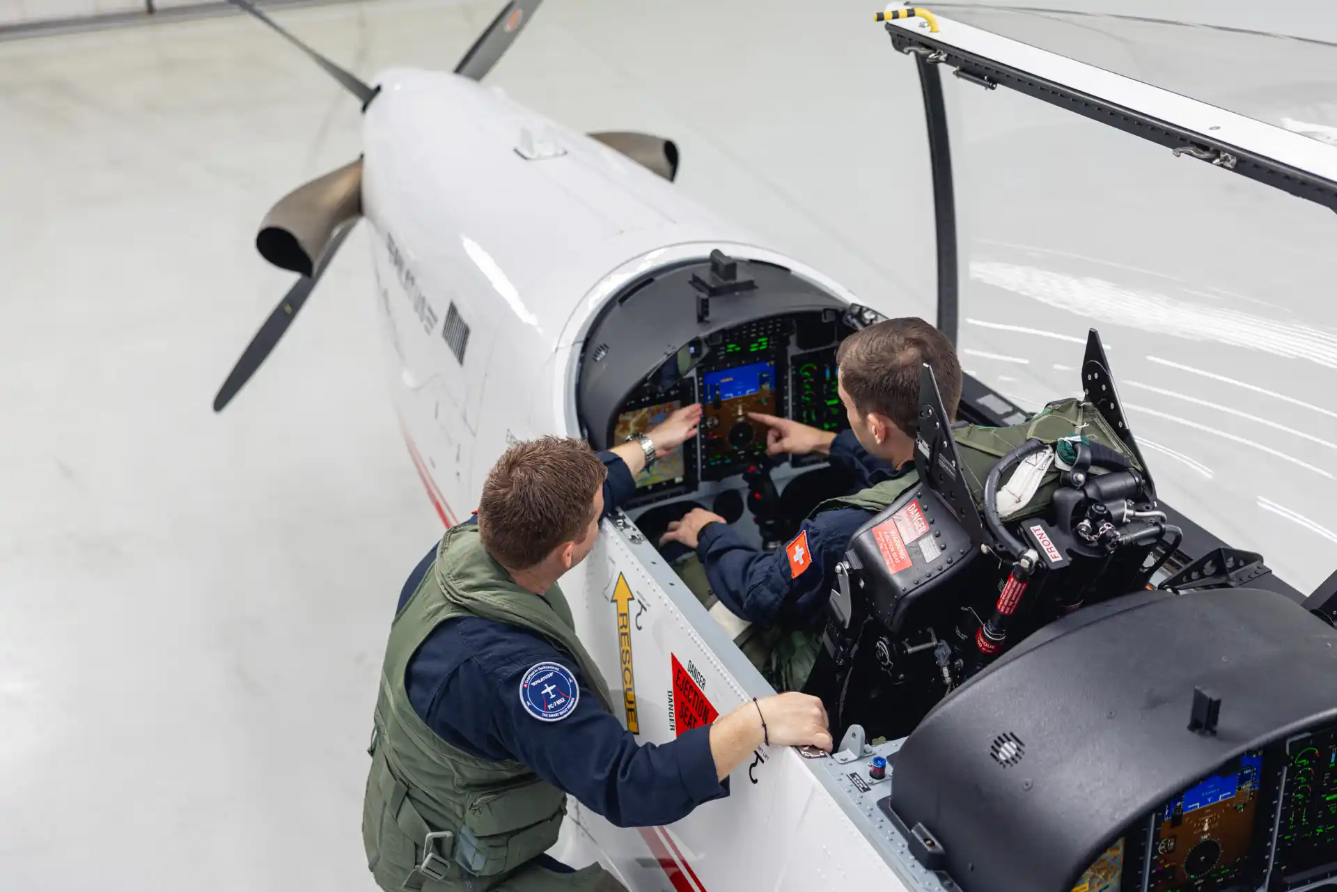 Pilatus PC 7 MKX The Smart Basic Trainer Pilatus Flugzeugwerke pilatus-pc-7-mkx-the-smart-basic-trainer-pilatus-flugzeugwerke