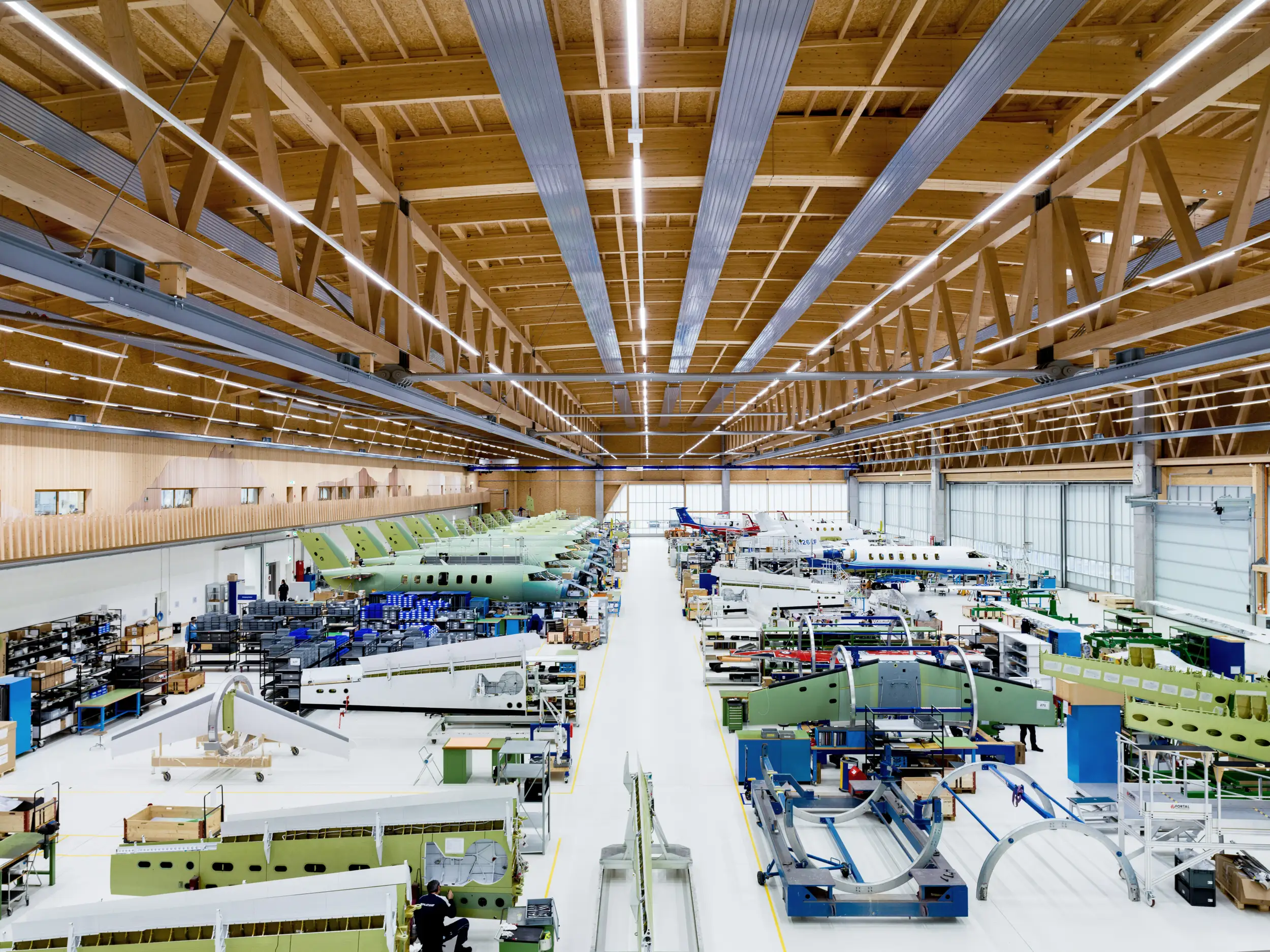 An overview of the pre-assembly hall.